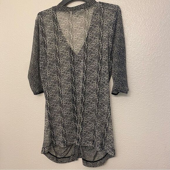 CAbi Sheer mesh black animal print Gathered Placket Blouse button front Size L - Picture 3 of 10